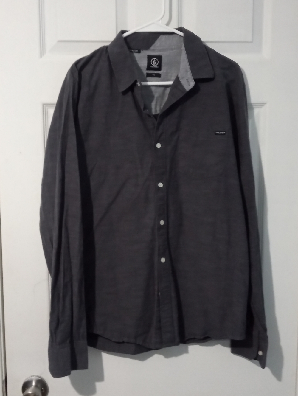 Volcom Men's Dark Gray Button-Up Shirt